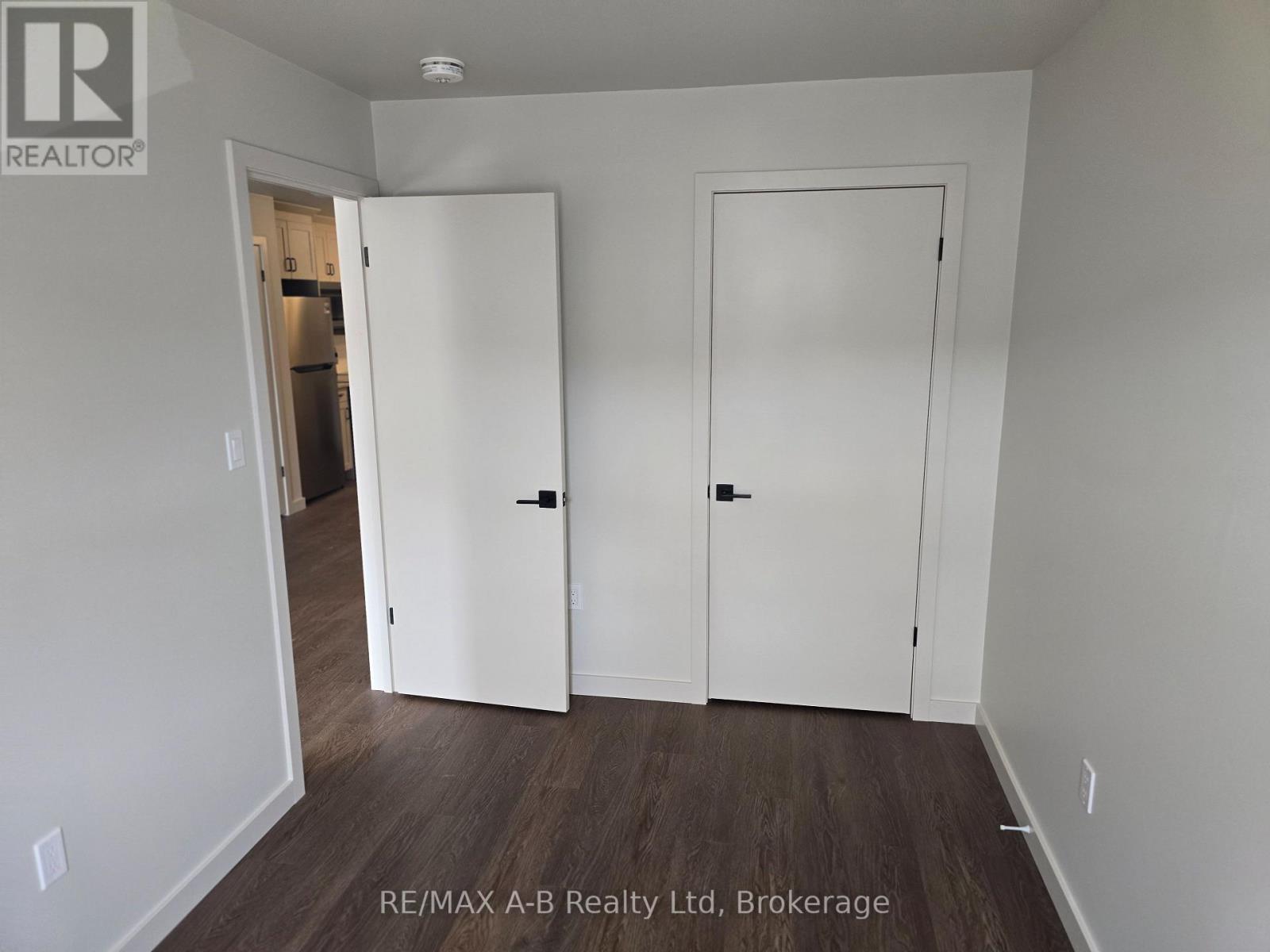 1 - 112 Ontario Street, Stratford, Ontario  N5A 7Y4 - Photo 8 - X13703500
