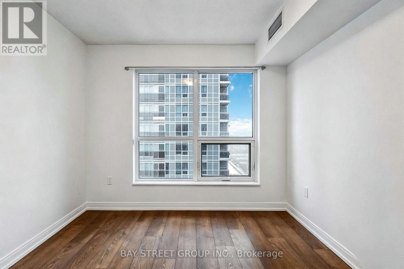 2917 - 275 Village Green Square, Toronto, Ontario  M1S 0L8 - Photo 9 - E13703482
