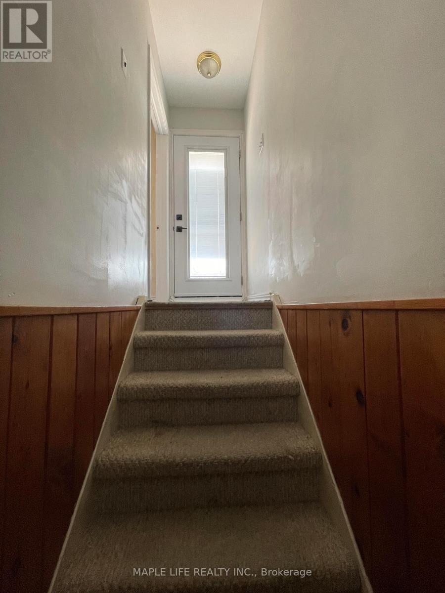 886bsmt Srigley Street, Newmarket, Ontario  L3Y 1X7 - Photo 2 - N13703510
