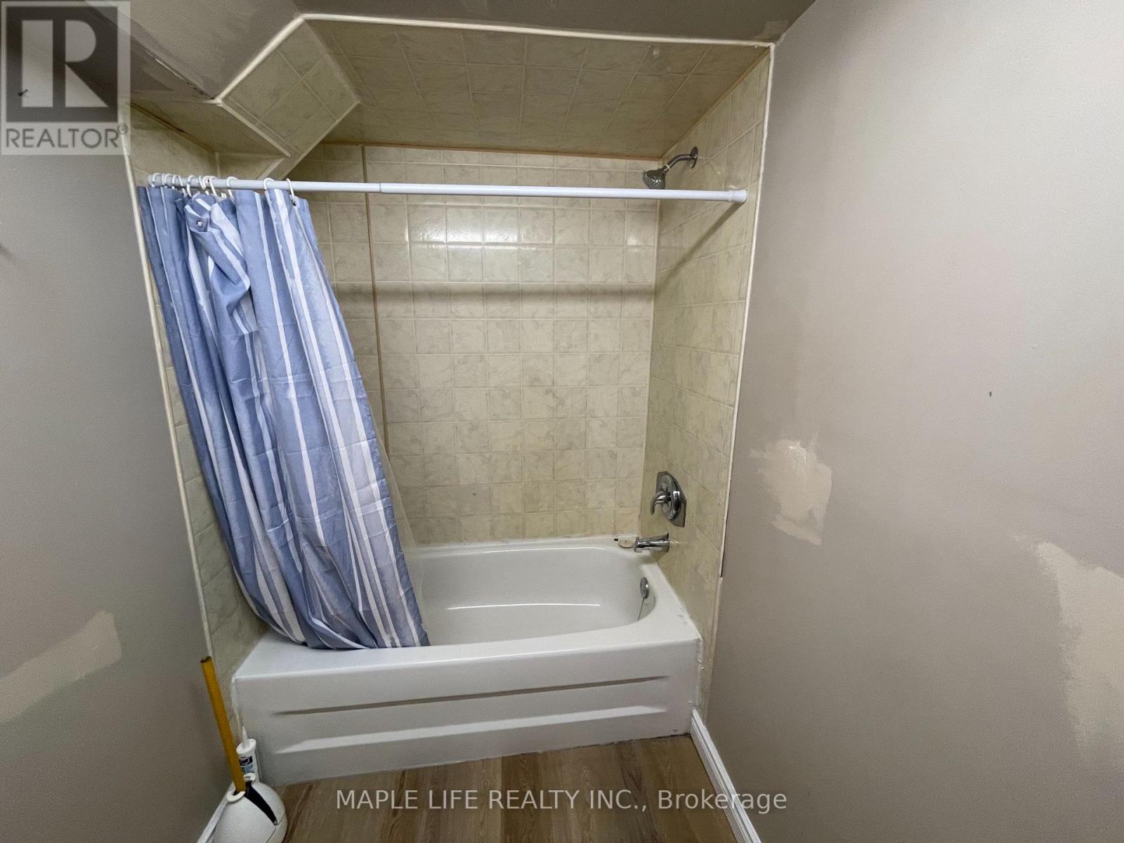 886bsmt Srigley Street, Newmarket, Ontario  L3Y 1X7 - Photo 20 - N13703510