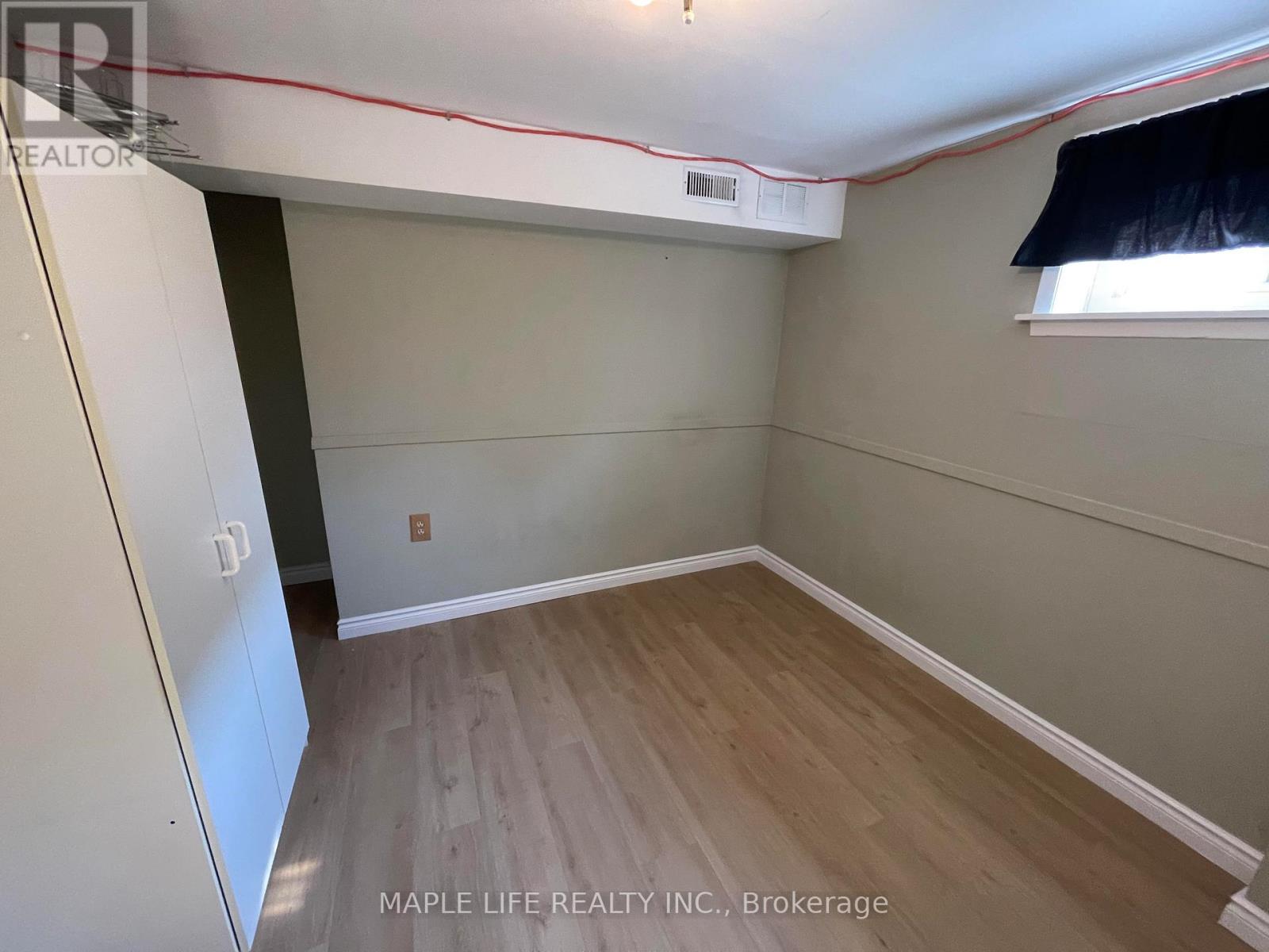 886bsmt Srigley Street, Newmarket, Ontario  L3Y 1X7 - Photo 3 - N13703510