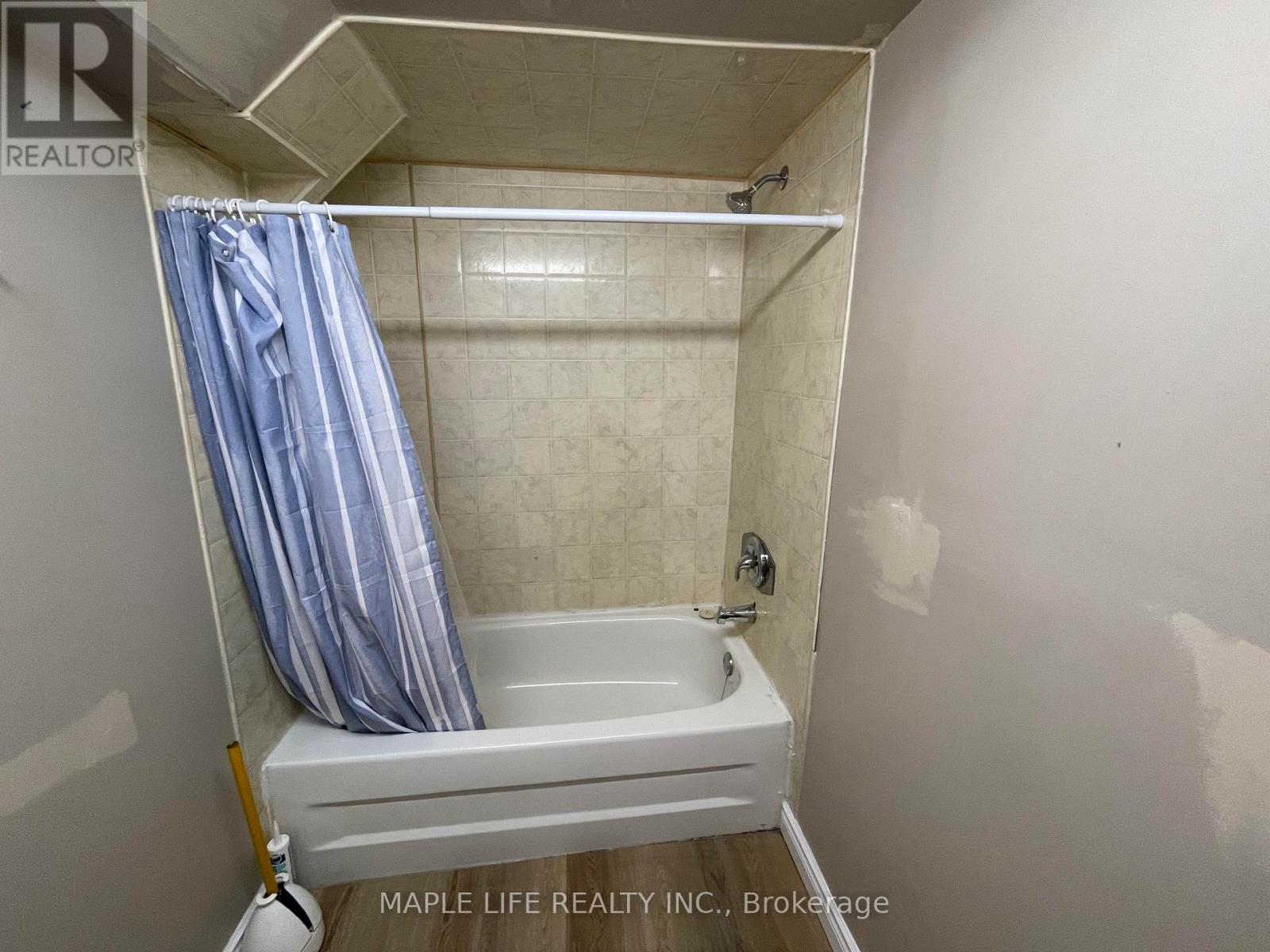 886bsmt Srigley Street, Newmarket, Ontario  L3Y 1X7 - Photo 8 - N13703510