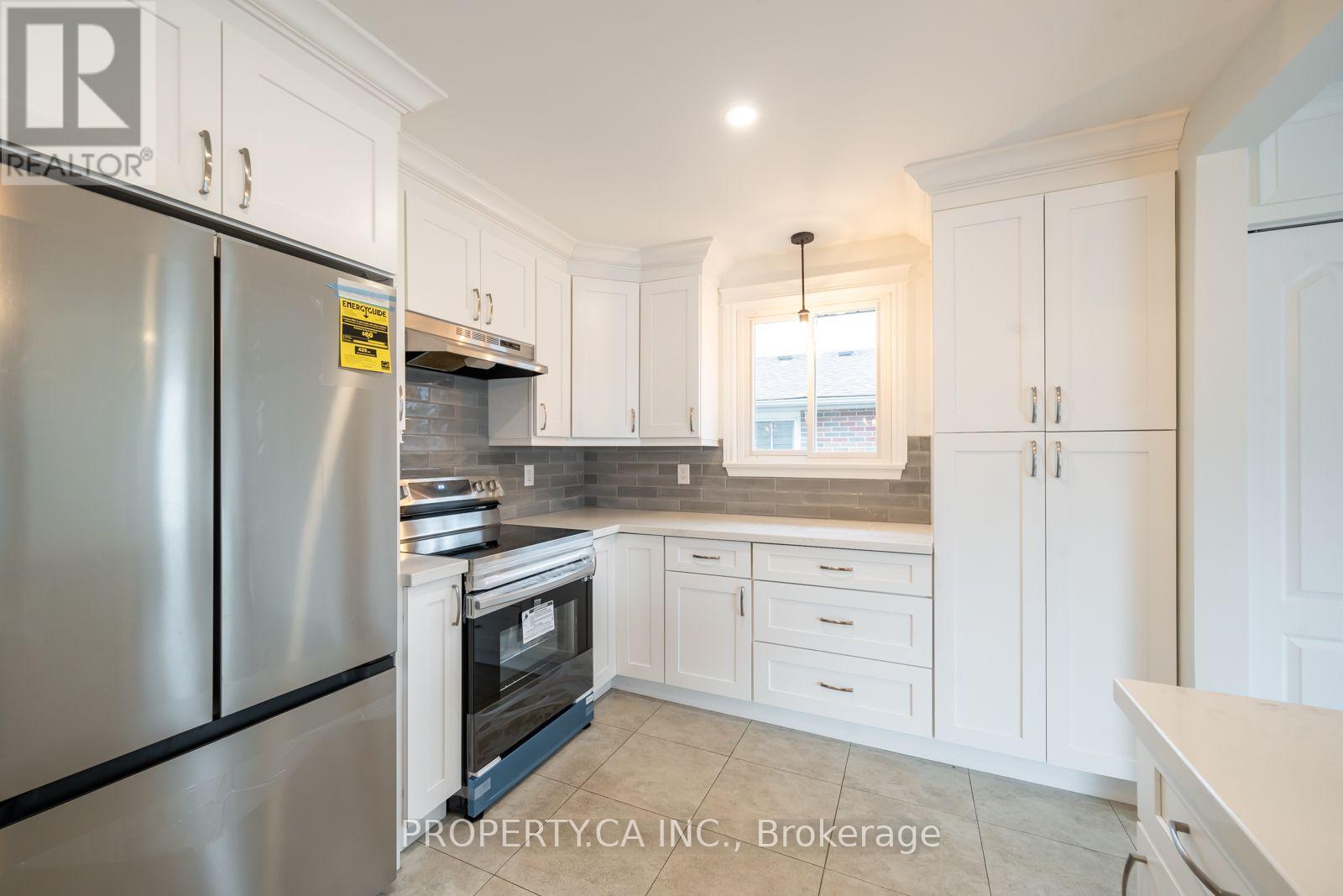 24 Thorncrest Road, Barrie (Allandale Heights), Ontario  L4N 3P9 - Photo 11 - S13703506