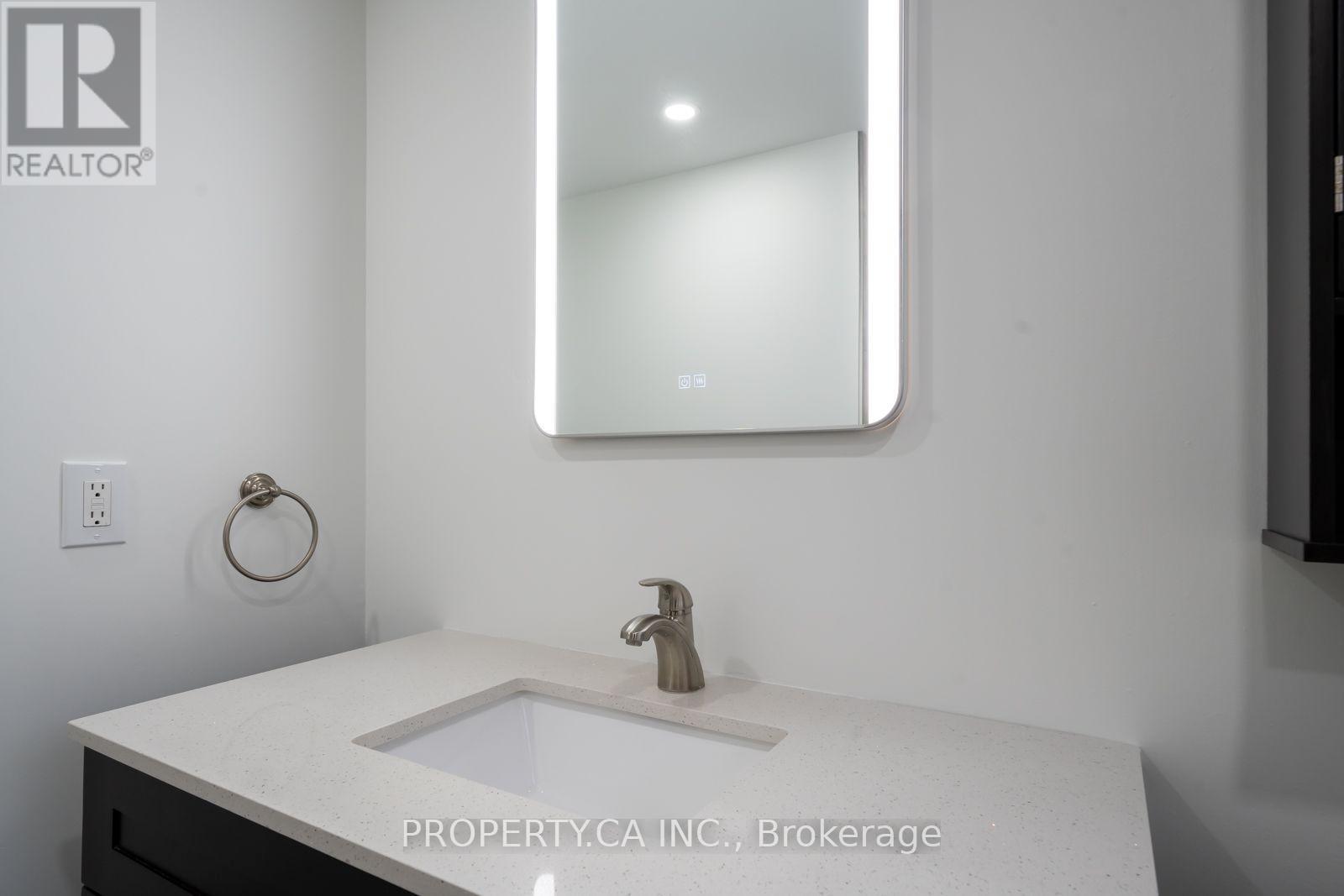 24 Thorncrest Road, Barrie (Allandale Heights), Ontario  L4N 3P9 - Photo 19 - S13703506