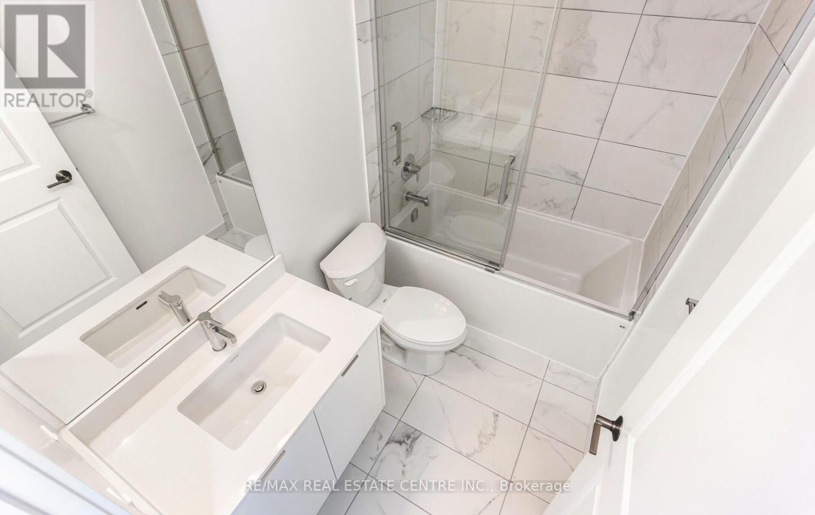1307 - 204 Burnhamthorpe Road E, Mississauga, Ontario  L5A 0B3 - Photo 26 - W13703478
