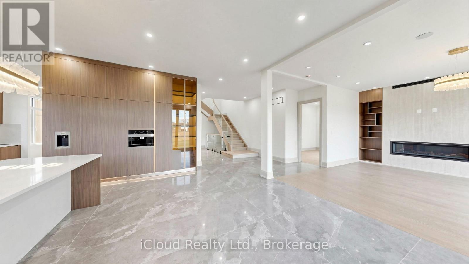 2539 Rugby Road, Mississauga, Ontario  L5B 1T1 - Photo 4 - W13703496