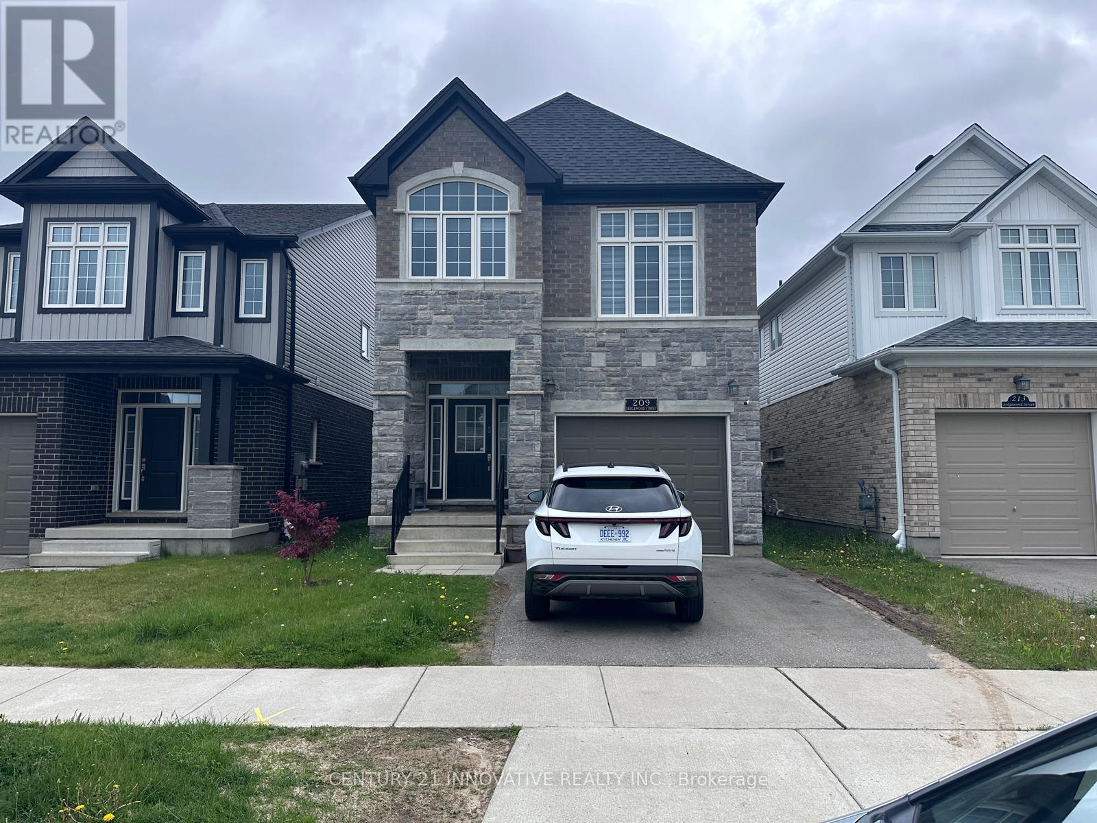 209 Sedgewood Street N, Kitchener, Ontario  N2P 0H9 - Photo 1 - X13703514