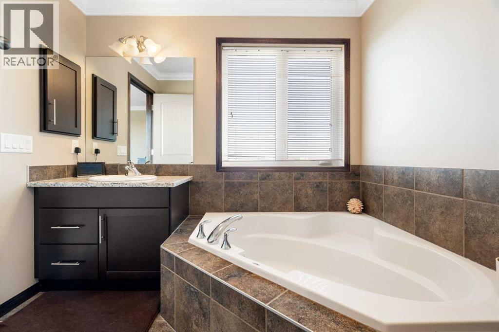 196 Nolanfield Way NW, Calgary, Alberta  T3R 0M4 - Photo 33 - A2336102