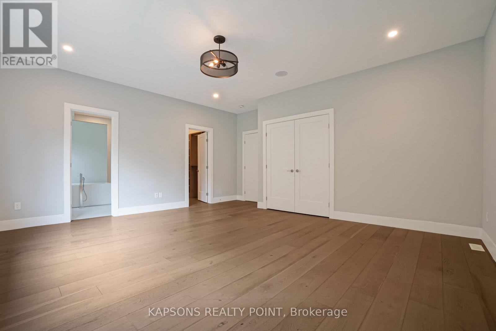2368 Red Thorne Avenue, London South, Ontario N6P 0E8 - Photo 23 - X13701718