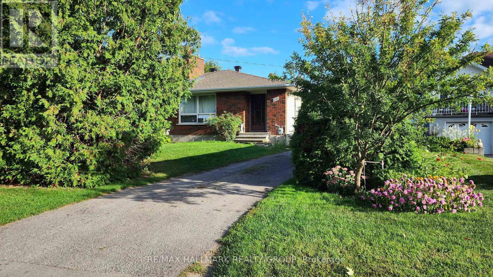 1570-1580 Goth Avenue, Ottawa, Ontario K1T 1E4 - Photo 6 - X12531178
