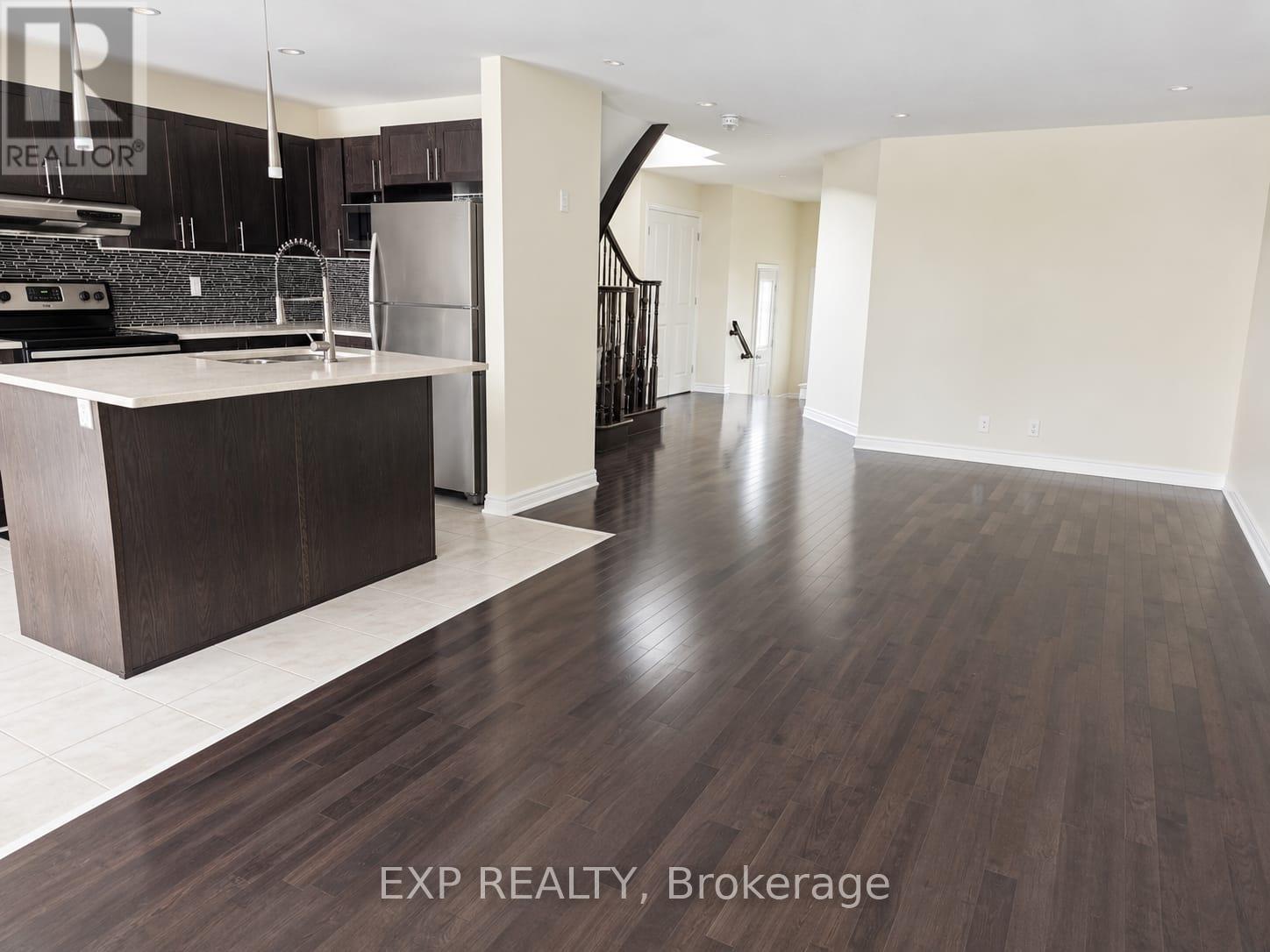 55 Fallengale Crescent, Ottawa, Ontario  K2T 0K9 - Photo 5 - X13703612
