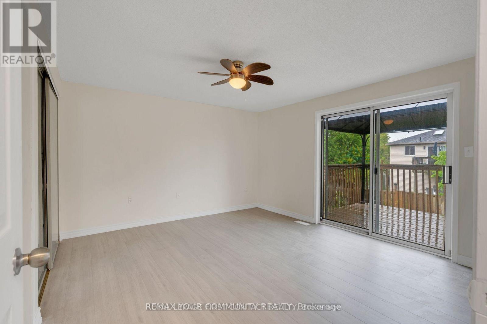 (Main) - 16 Waddington Crescent, Barrie (Holly), Ontario  L4N 8C8 - Photo 11 - S13703390