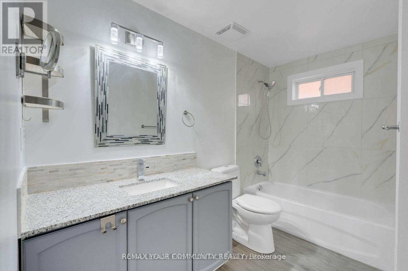 (Main) - 16 Waddington Crescent, Barrie (Holly), Ontario  L4N 8C8 - Photo 4 - S13703390