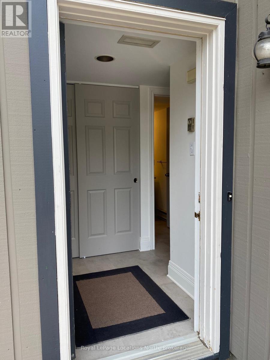 395 Mariners Way, Collingwood, Ontario  L9Y 5C7 - Photo 4 - S13703624