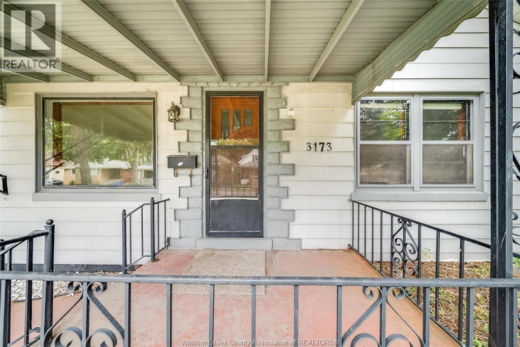 3173 Wyandotte West, Windsor, Ontario  N8Y 4V1 - Photo 3 - 26020313