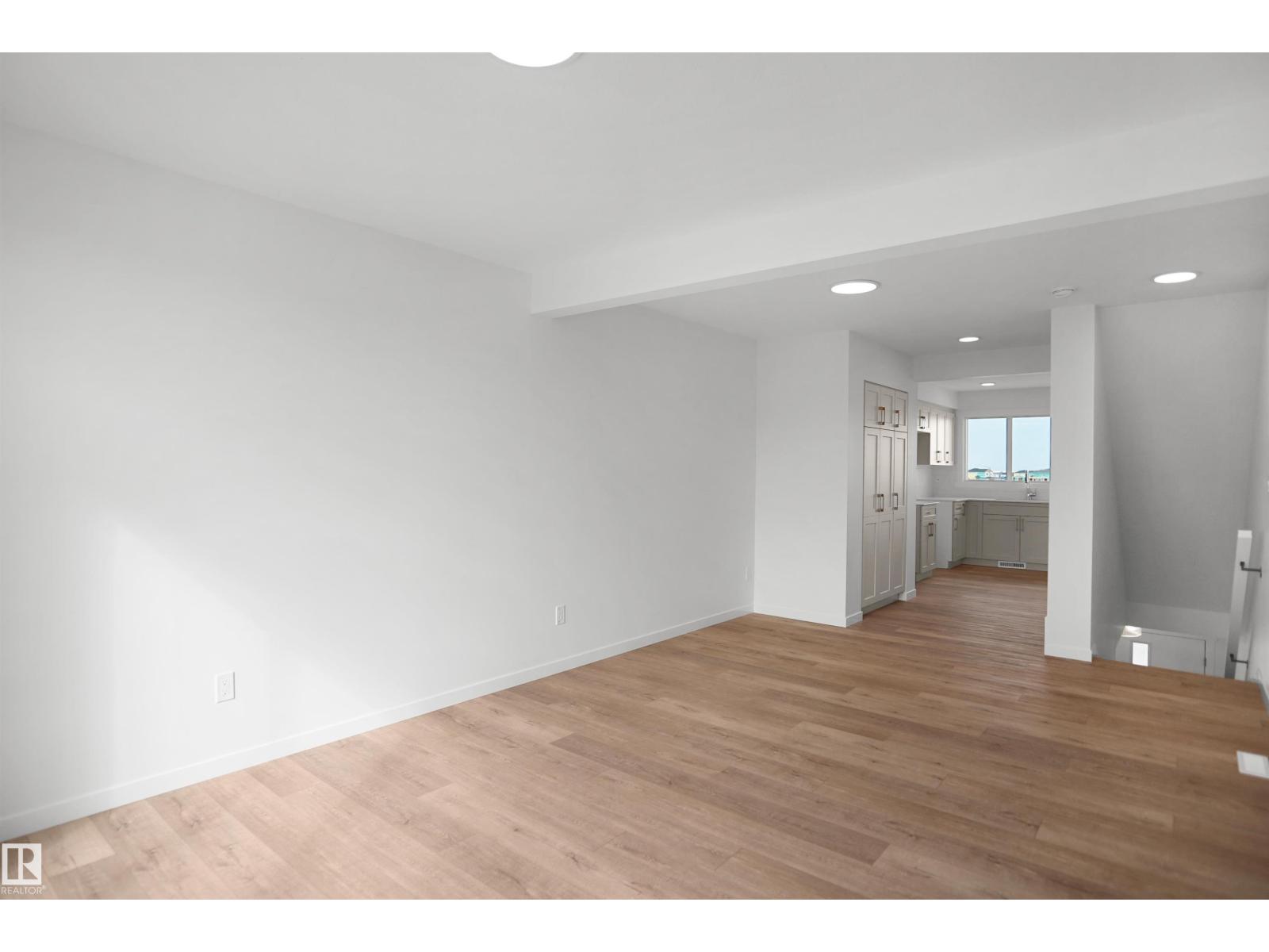 7060 Rosenthal Dr NW, Edmonton, Alberta  T5T 7N6 - Photo 7 - E4503125