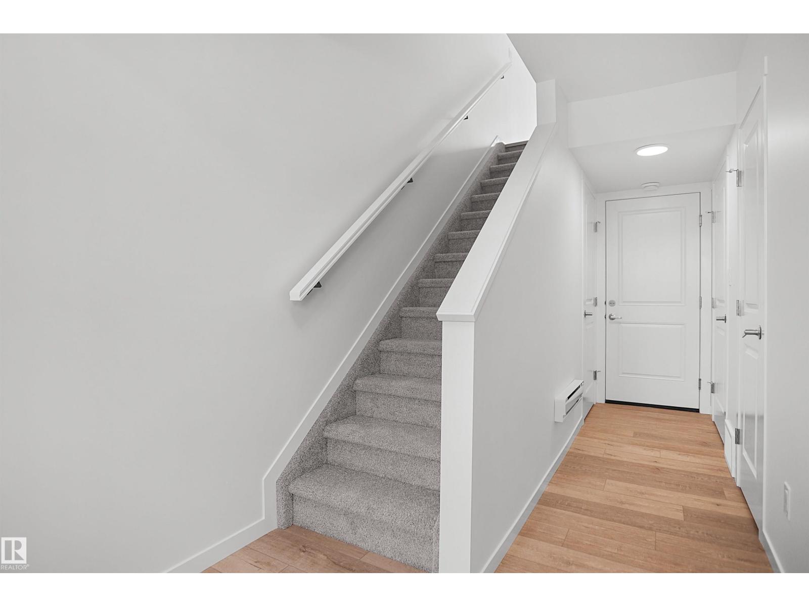7060 Rosenthal Dr NW, Edmonton, Alberta  T5T 7N6 - Photo 3 - E4503125