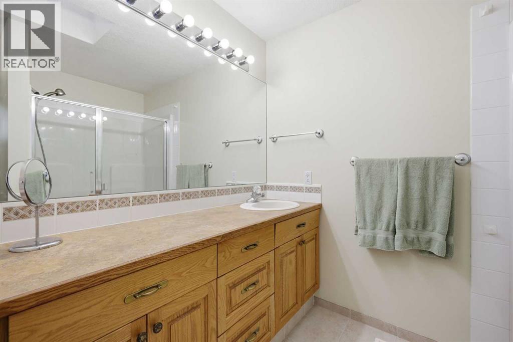 535 Cimarron Point, Okotoks, Alberta  T1S 1S6 - Photo 22 - A2337340