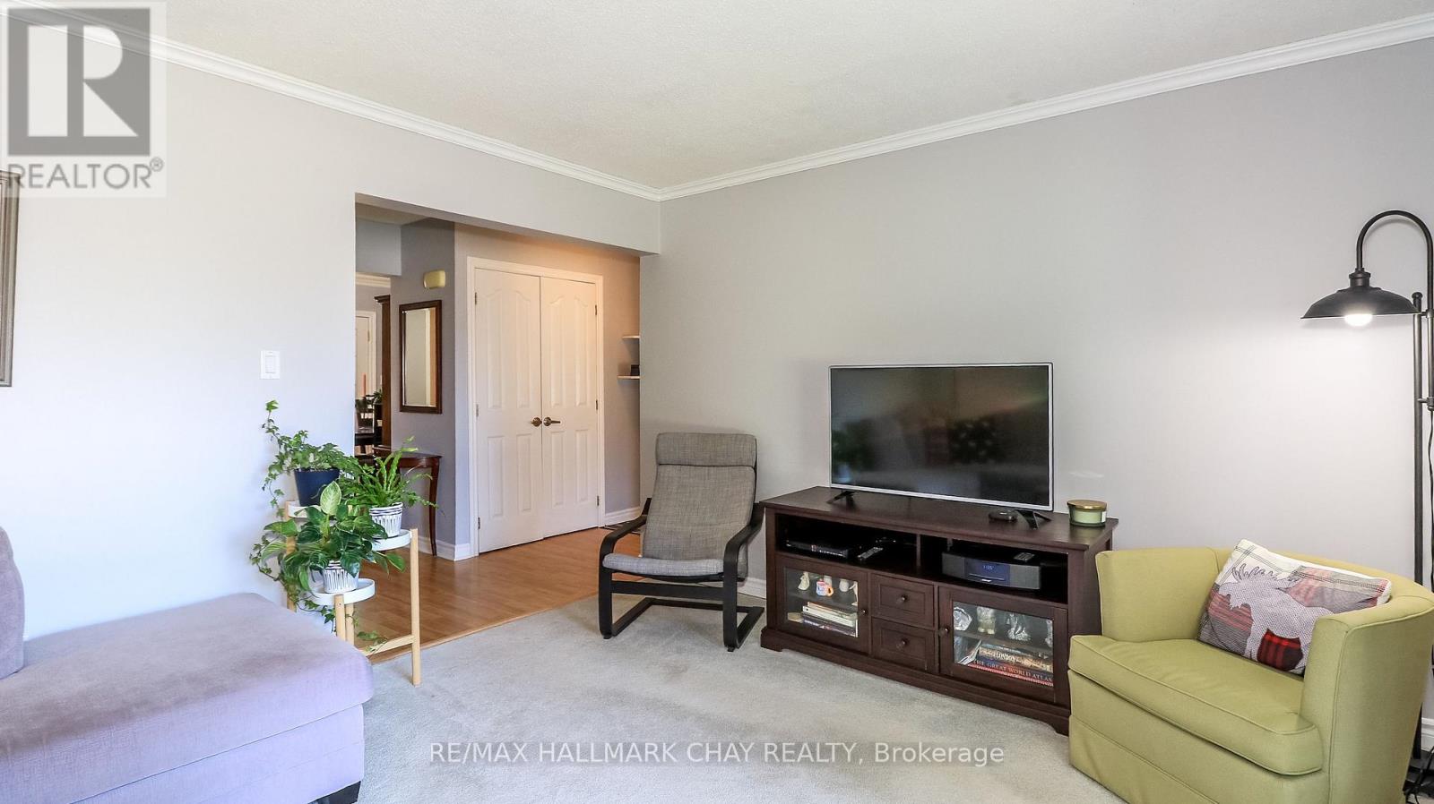 32 Wilde Place, Barrie, Ontario  L4N 4W7 - Photo 10 - S13703554