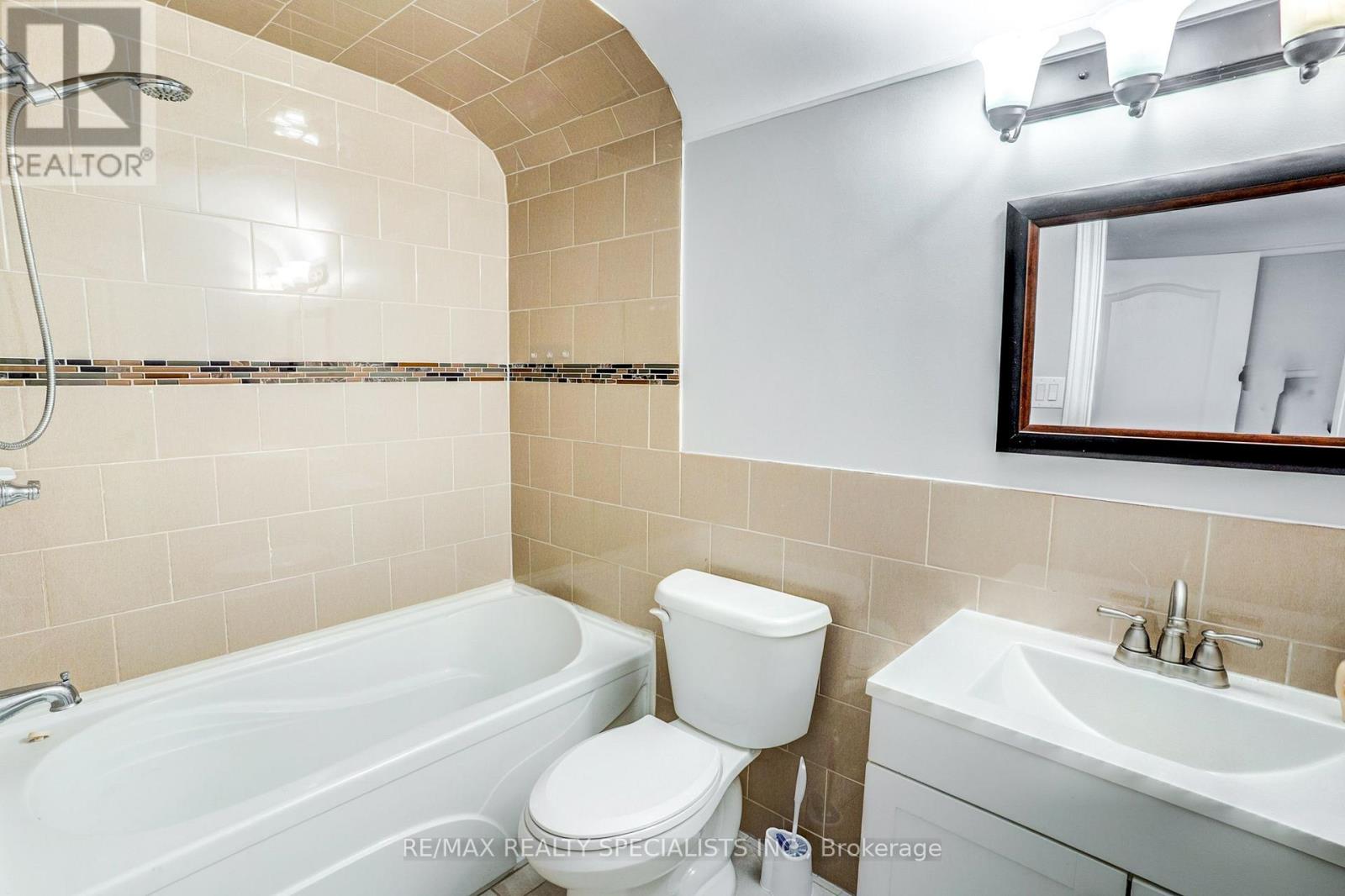 Main - 454 Mayzel Road, Burlington, Ontario L7R 3C3 - Photo 17 - W13699312