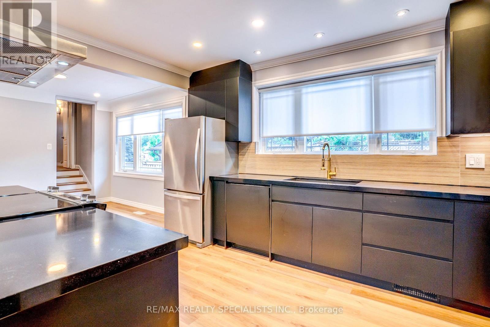 Main - 454 Mayzel Road, Burlington, Ontario L7R 3C3 - Photo 9 - W13699312