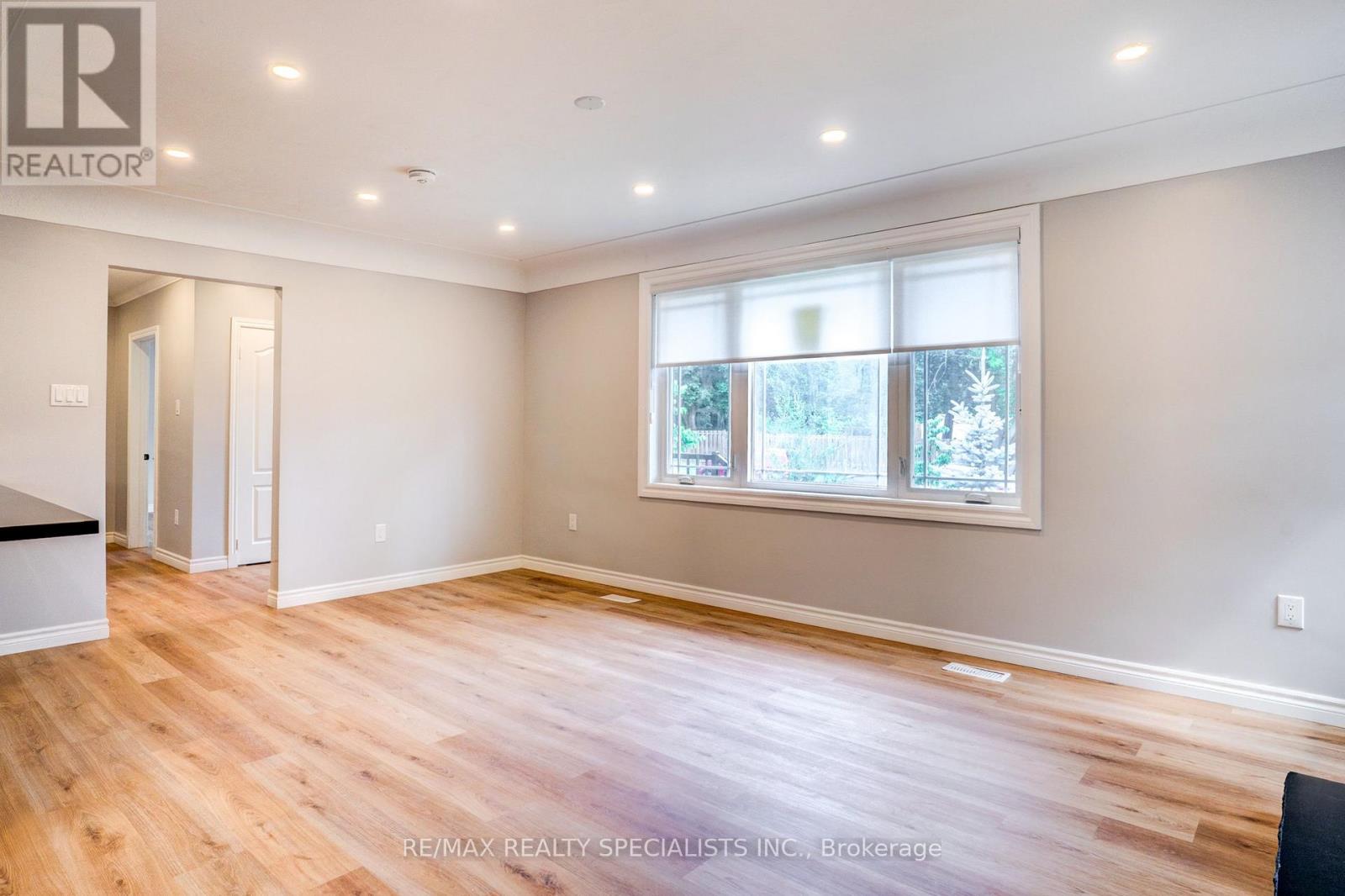Main - 454 Mayzel Road, Burlington, Ontario L7R 3C3 - Photo 6 - W13699312