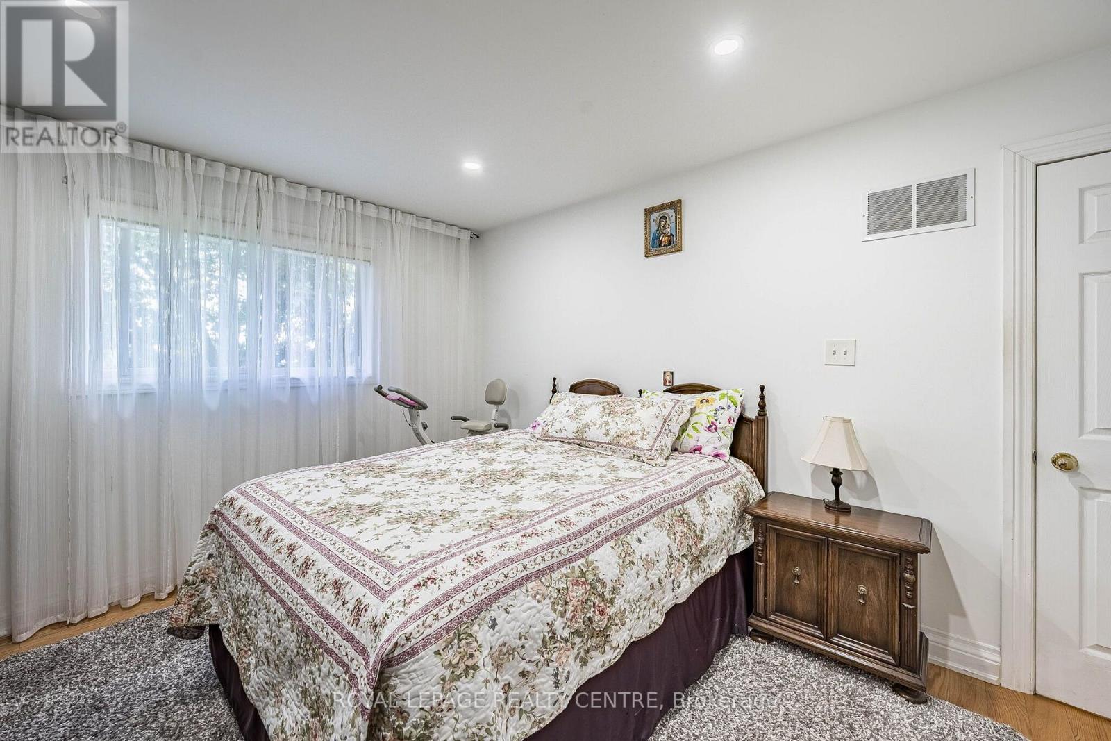 3 Vineberg Drive, Hamilton, Ontario  L9B 2P6 - Photo 38 - X13703544