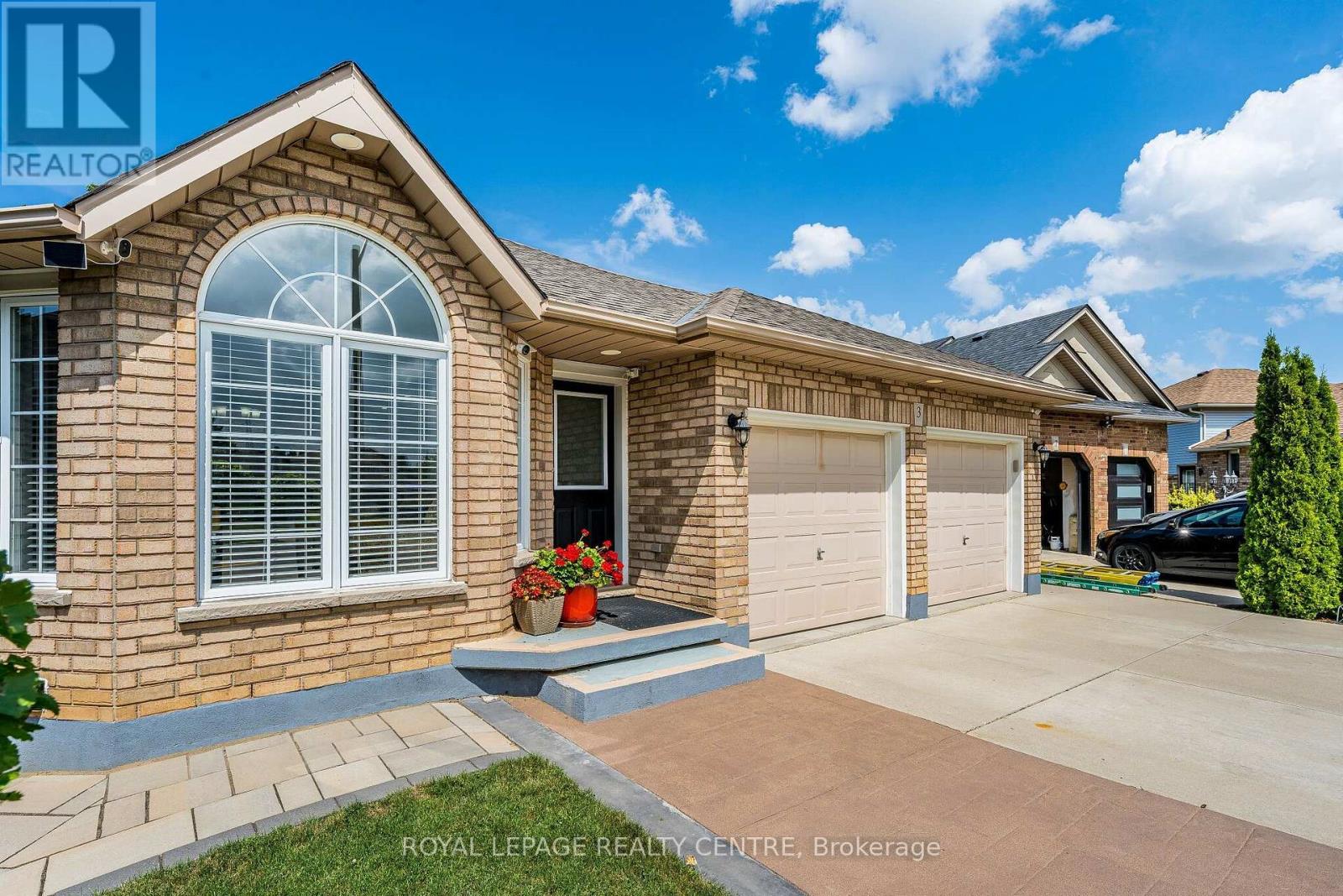 3 Vineberg Drive, Hamilton, Ontario  L9B 2P6 - Photo 7 - X13703544