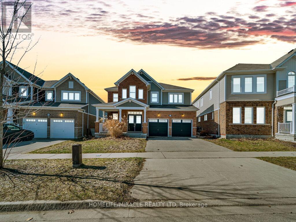 52 COMPASS TRAIL, Cambridge, Ontario