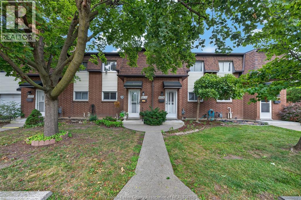 6430 Thornberry, Windsor, Ontario  N8T 2W9 - Photo 2 - 26020156