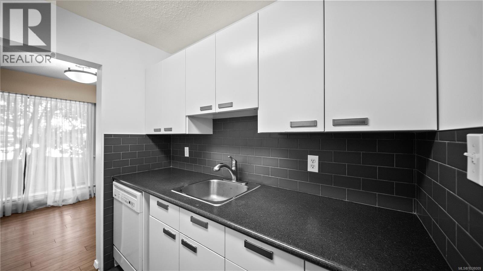 118 1009 Mckenzie Ave, Saanich, British Columbia V8X 4B1 - Photo 12 - 1038009