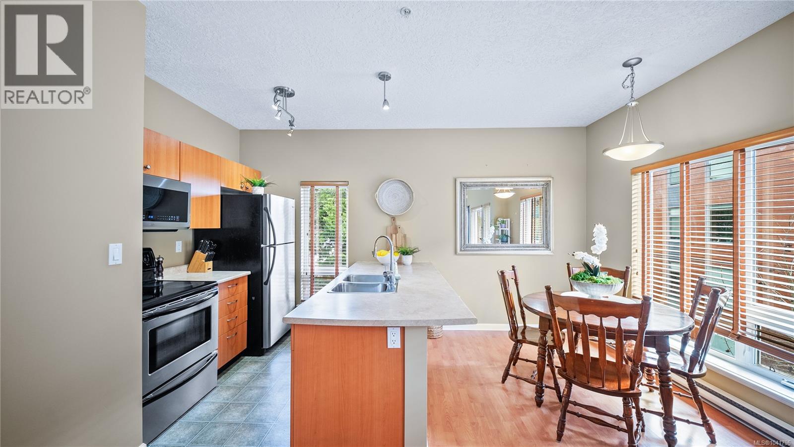 307 2747 Jacklin Rd, Langford, British Columbia V9B 3X7 - Photo 10 - 1041796