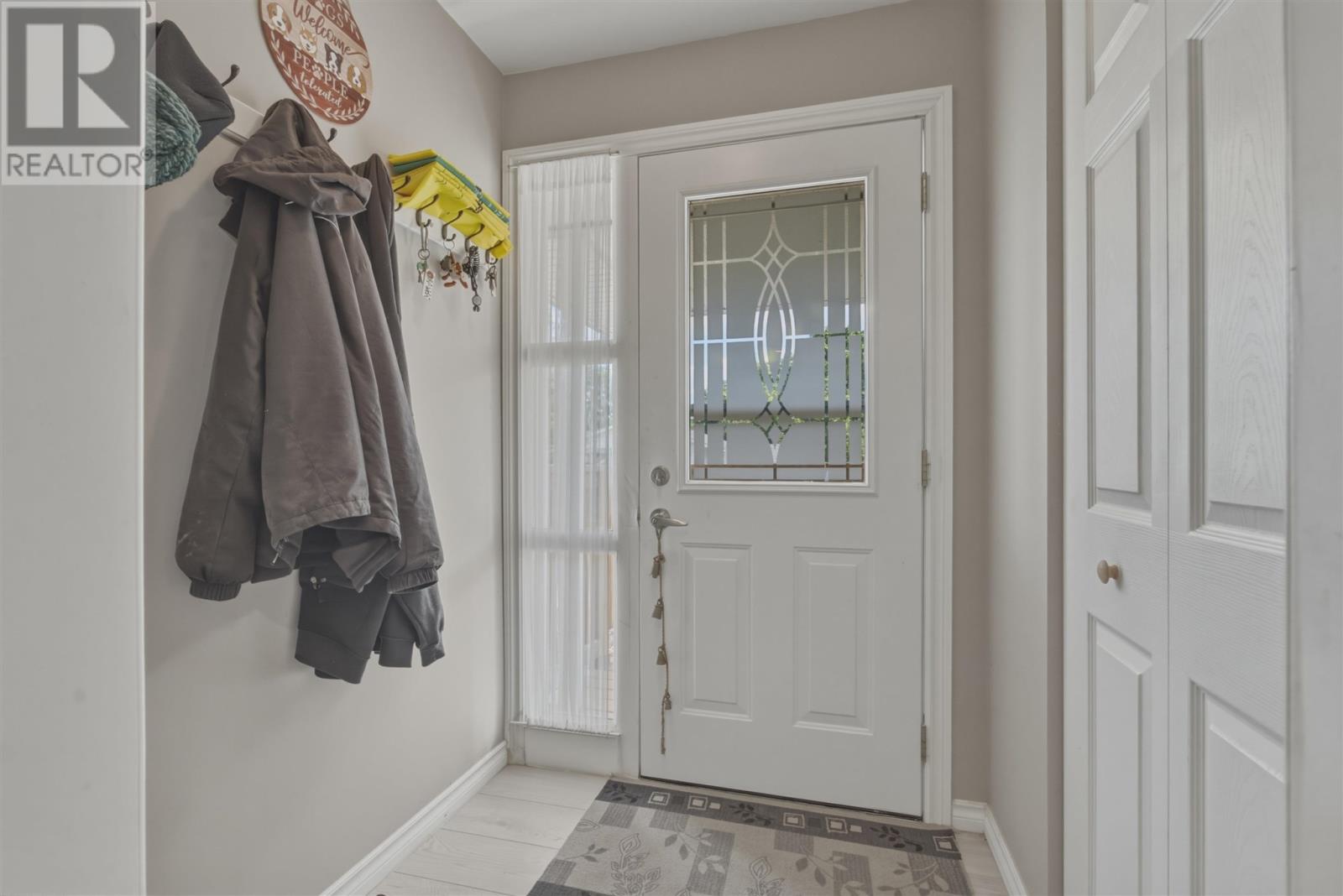 44 Axmith Ave, Elliot Lake, Ontario  P5A 1B7 - Photo 3 - SM262259