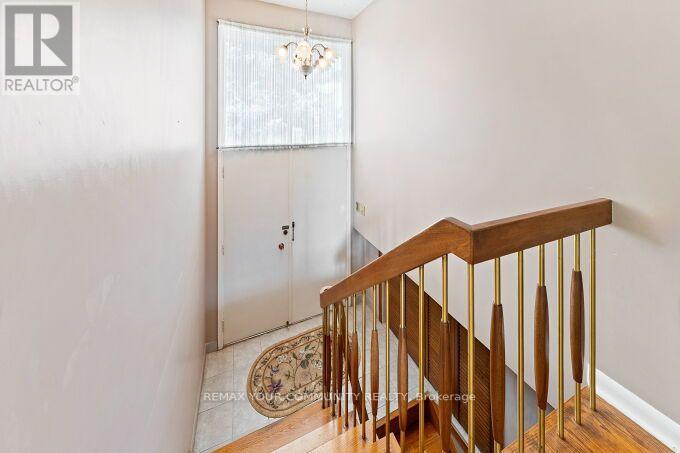 225 16th Avenue, Richmond Hill, Ontario  L4C 7A6 - Photo 5 - N13587544