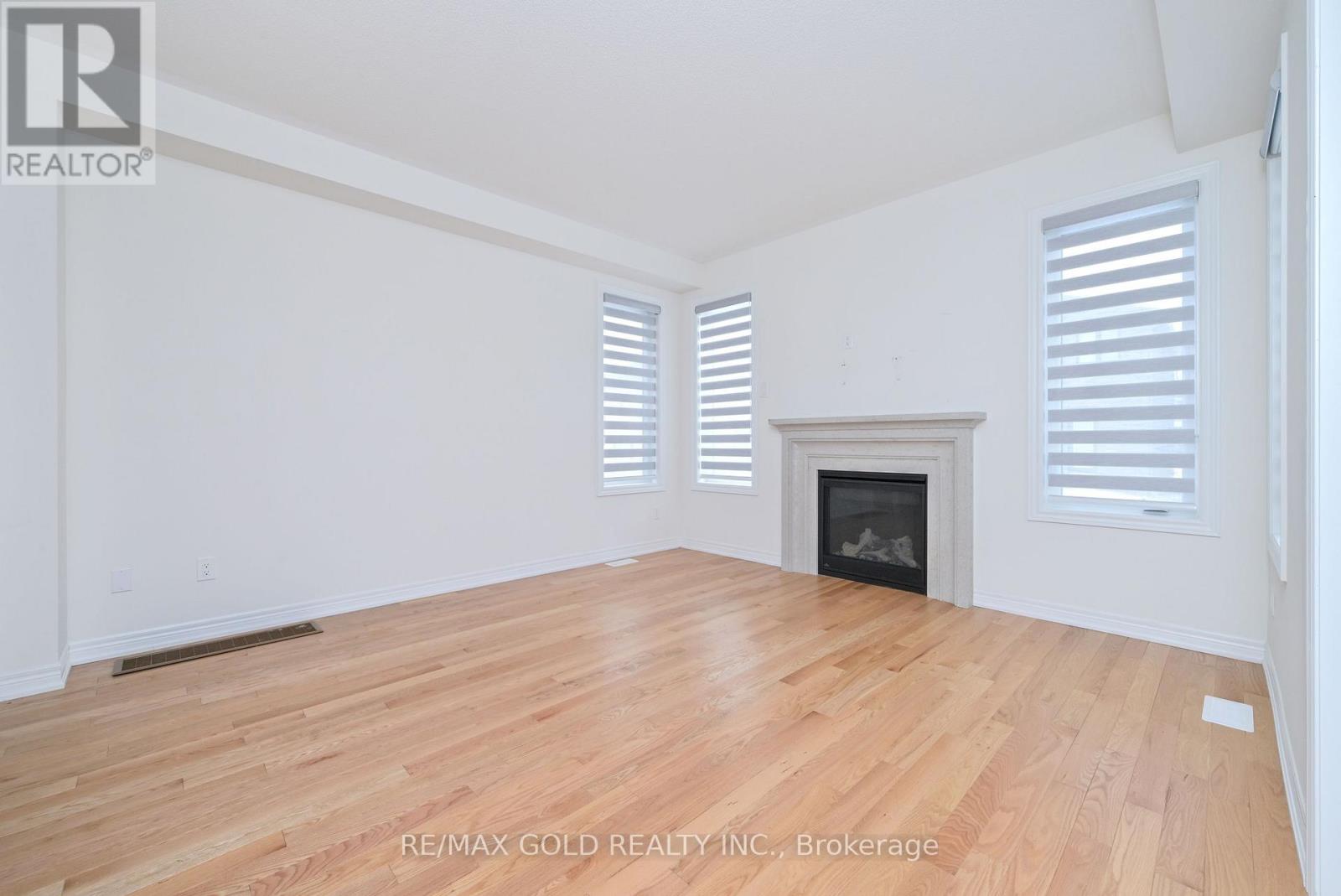 1345 Davis Loop, Innisfil, Ontario  L0L 0B1 - Photo 7 - N13687516
