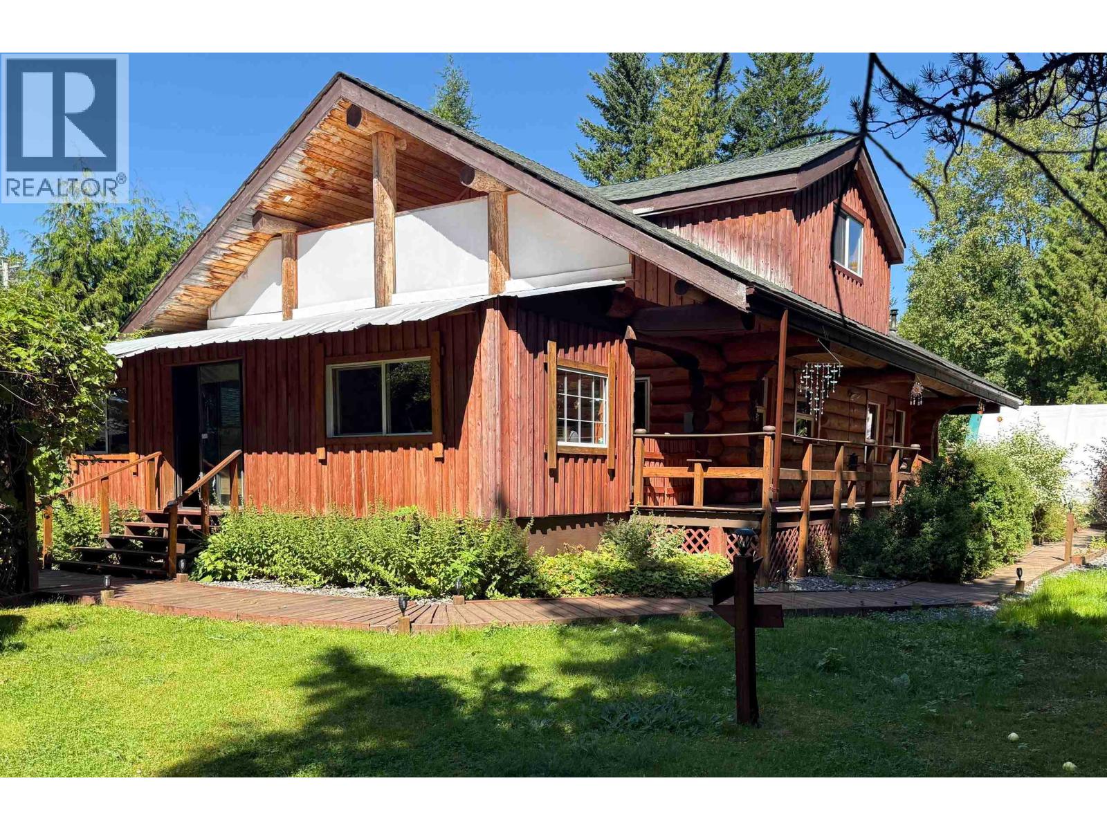 3981 Dobbie Street, Terrace, British Columbia  V8G 3M6 - Photo 1 - R3158035