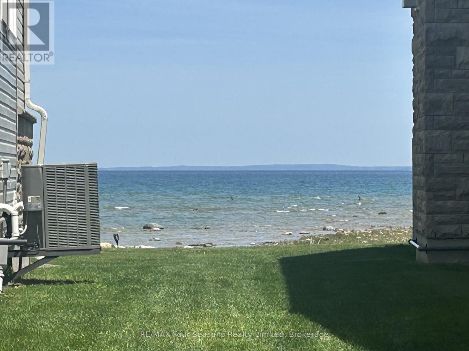 64 Waterview Road, Wasaga Beach, Ontario  L9Z 0E9 - Photo 3 - S13703642