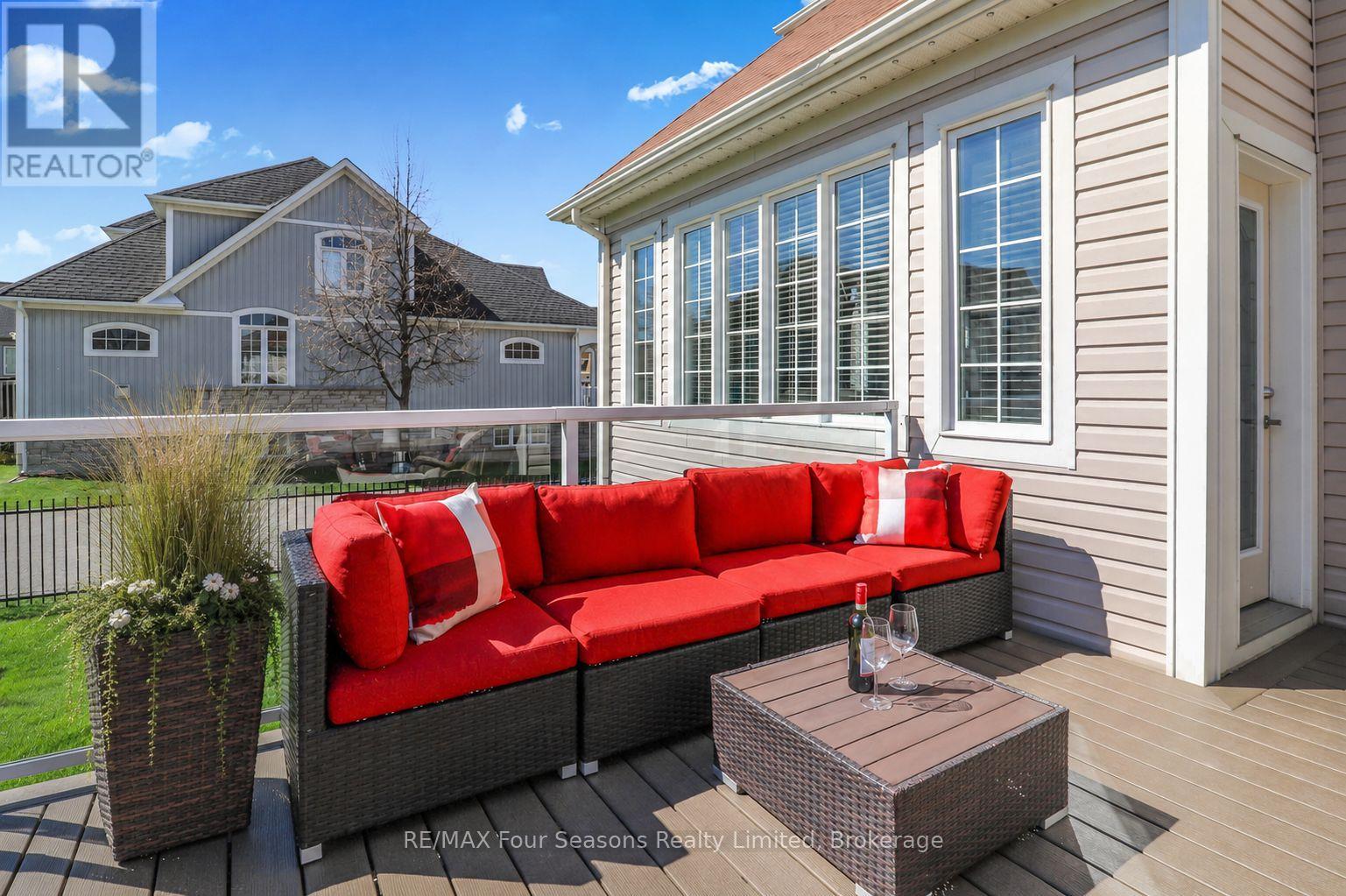 64 Waterview Road, Wasaga Beach, Ontario  L9Z 0E9 - Photo 33 - S13703642