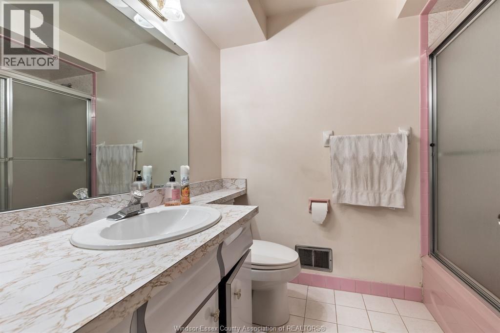 3325 Baseline Road, Windsor, Ontario  N9V 0A2 - Photo 8 - 26013986