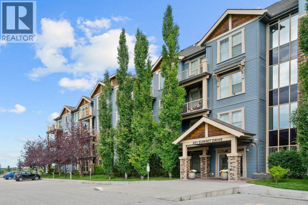 304, 201 Sunset Drive, Cochrane, Alberta  T4C 0H5 - Photo 2 - A2326716