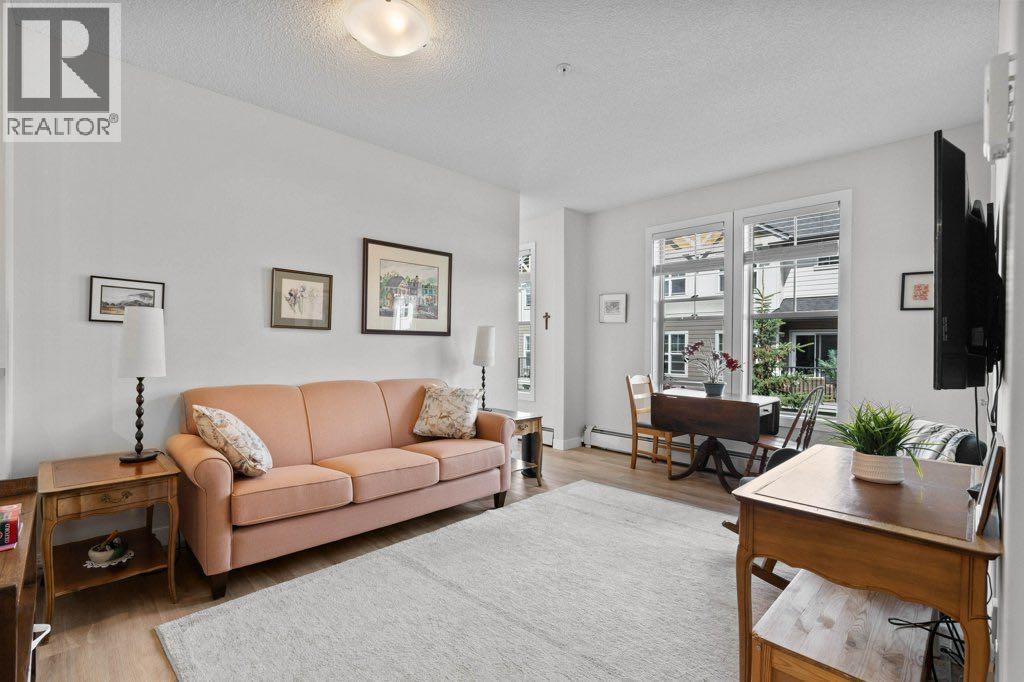 304, 201 Sunset Drive, Cochrane, Alberta  T4C 0H5 - Photo 6 - A2326716