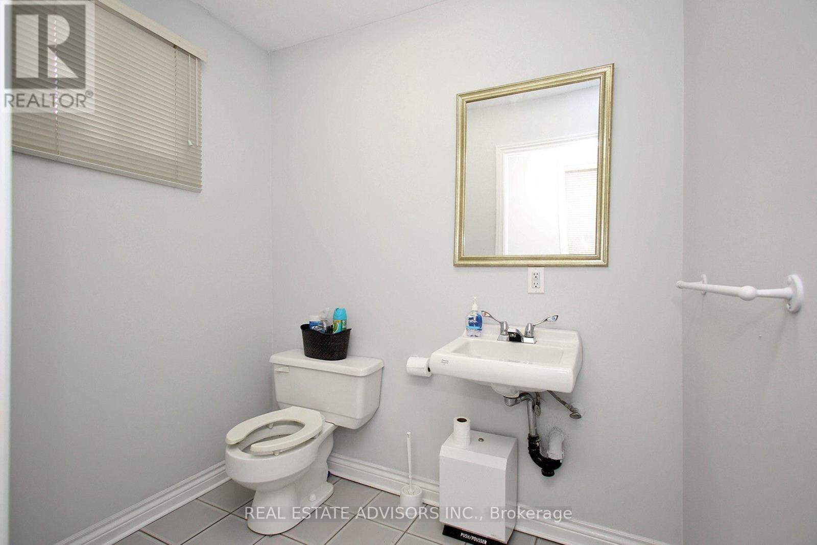 7924 Kipling Avenue, Vaughan, Ontario L4L 1Z5 - Photo 13 - N13703668