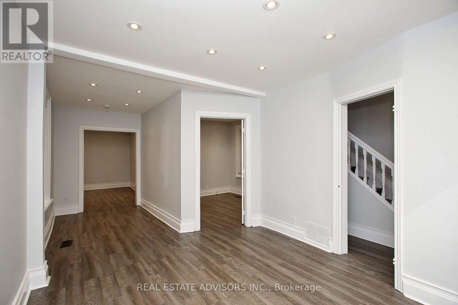 7924 Kipling Avenue, Vaughan, Ontario  L4L 1Z5 - Photo 4 - N13703688