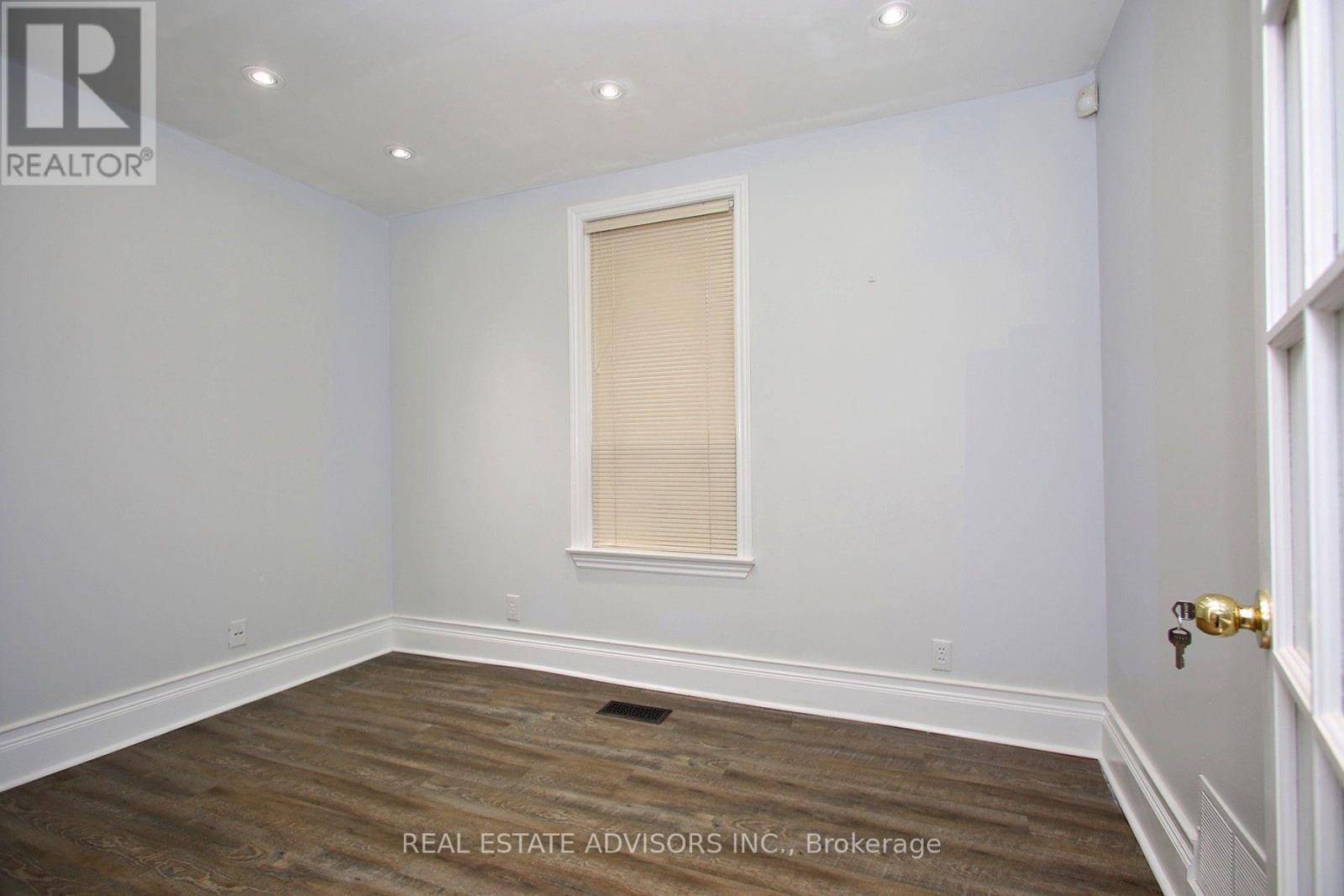7924 Kipling Avenue, Vaughan, Ontario  L4L 1Z5 - Photo 8 - N13703688