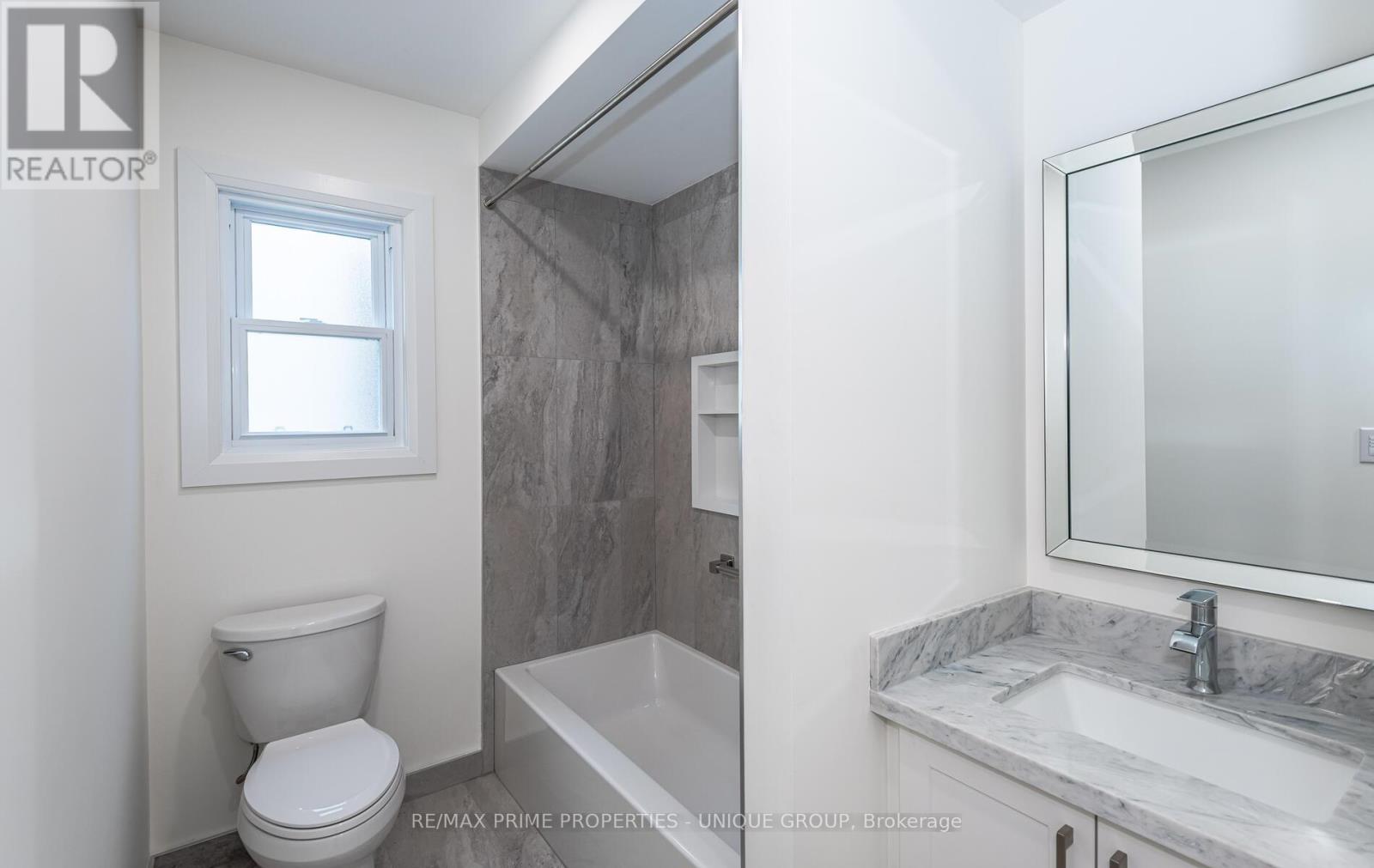 2 - 45 Astoria Avenue, Toronto, Ontario M6N 2V6 - Photo 17 - W12385003