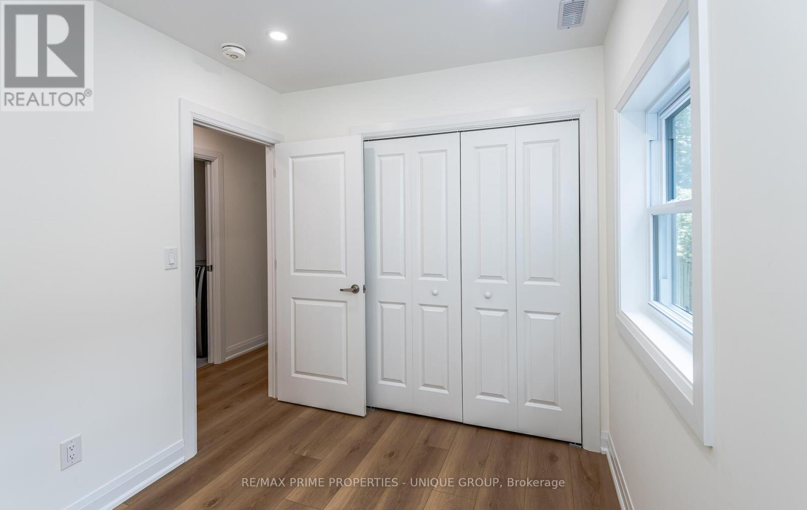 2 - 45 Astoria Avenue, Toronto, Ontario M6N 2V6 - Photo 21 - W12385003