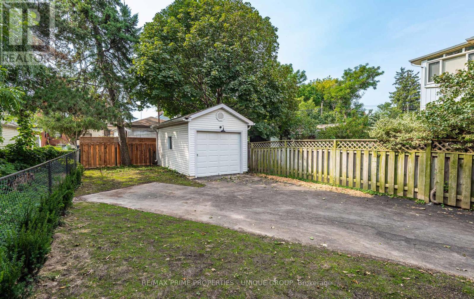 2 - 45 Astoria Avenue, Toronto, Ontario M6N 2V6 - Photo 24 - W12385003