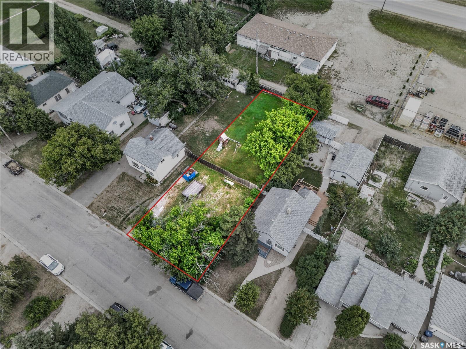 114 9th STREET, Humboldt, Saskatchewan