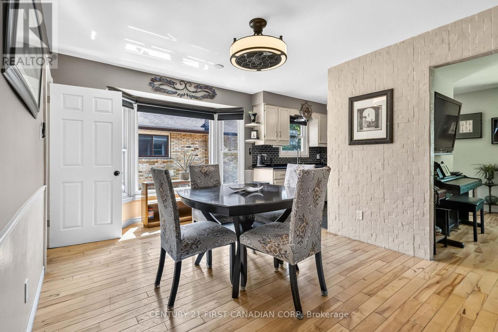 138 Harding Crescent, London South, Ontario  N6E 1G3 - Photo 8 - X13703744