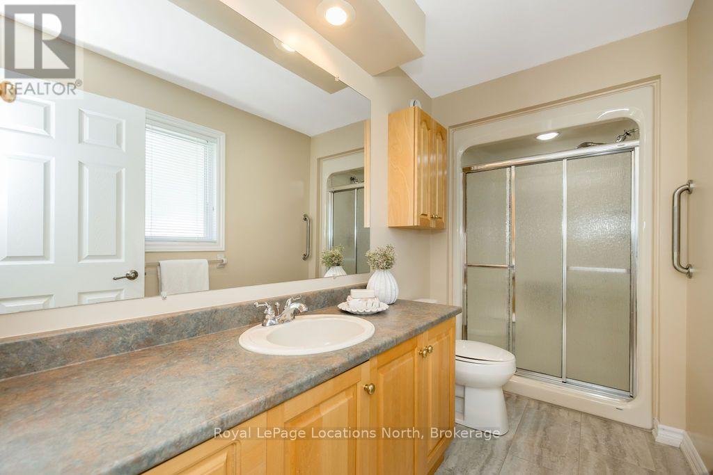 77 Pennsylvania Avenue, Wasaga Beach, Ontario  L9Z 3A8 - Photo 19 - S13703718